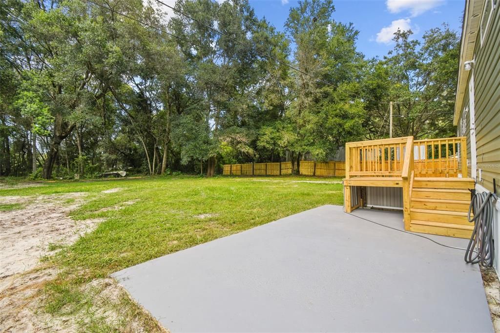 Backyard, Exterior