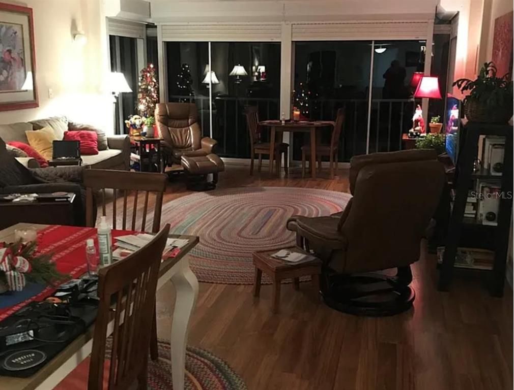 Dining room, Interior, Living room, Pendant Lights, Wood Texture Flooring