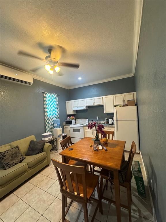 Dining room, Interior, Kitchen, Recessed Lighting