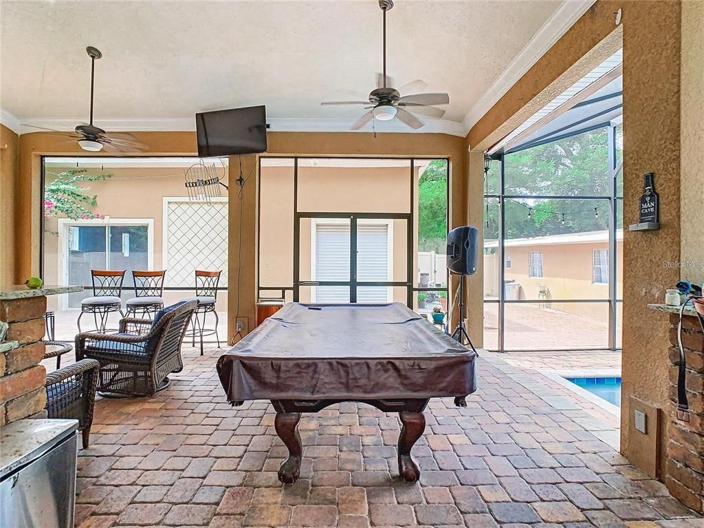 Billiard Table, Game Room, Interior