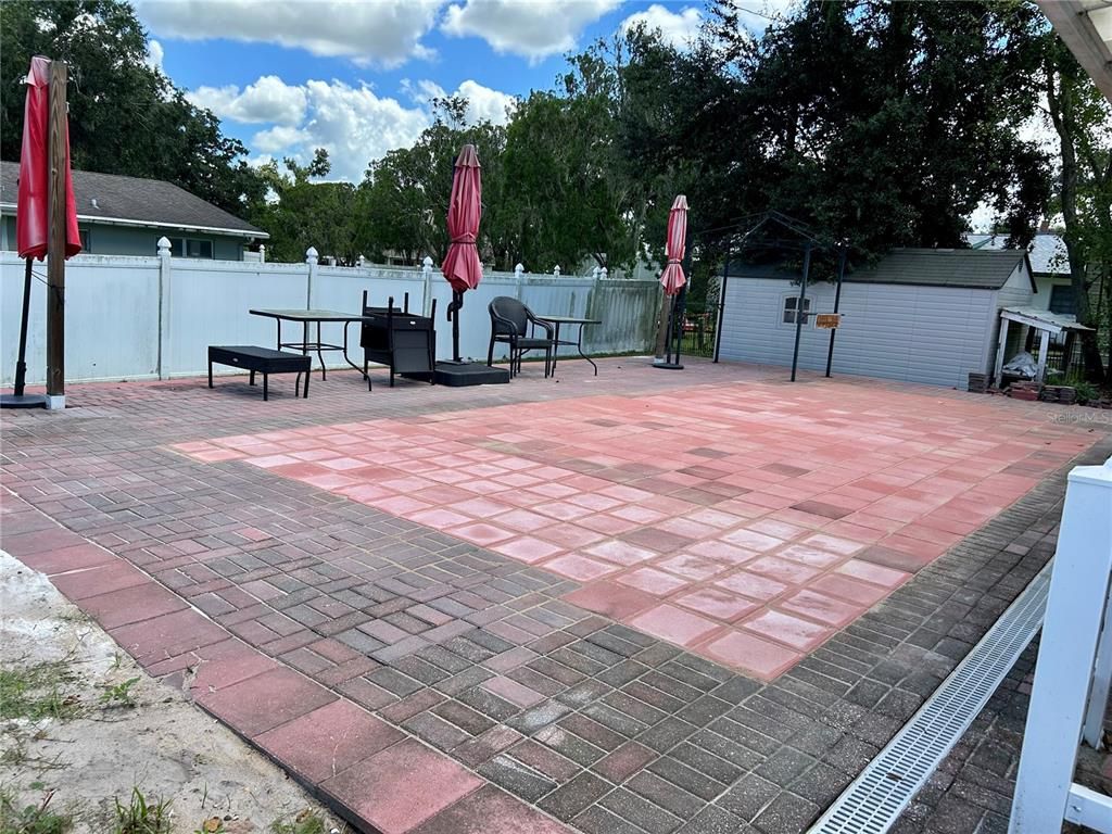 Backyard, Exterior