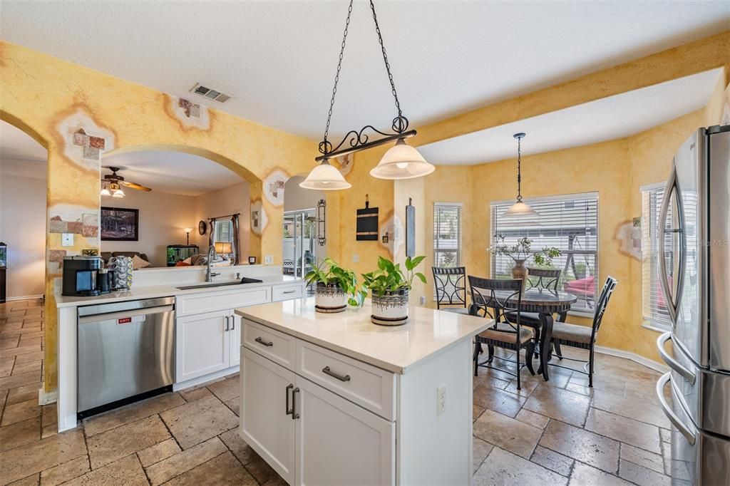 Dining room, Interior, Kitchen, Pendant Lights, Stainless Steel Appliances