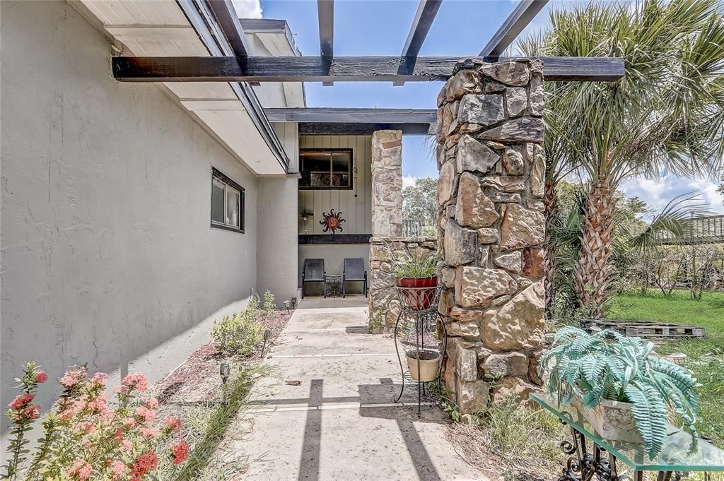 Exterior, Glass Ceilings, Sun Room
