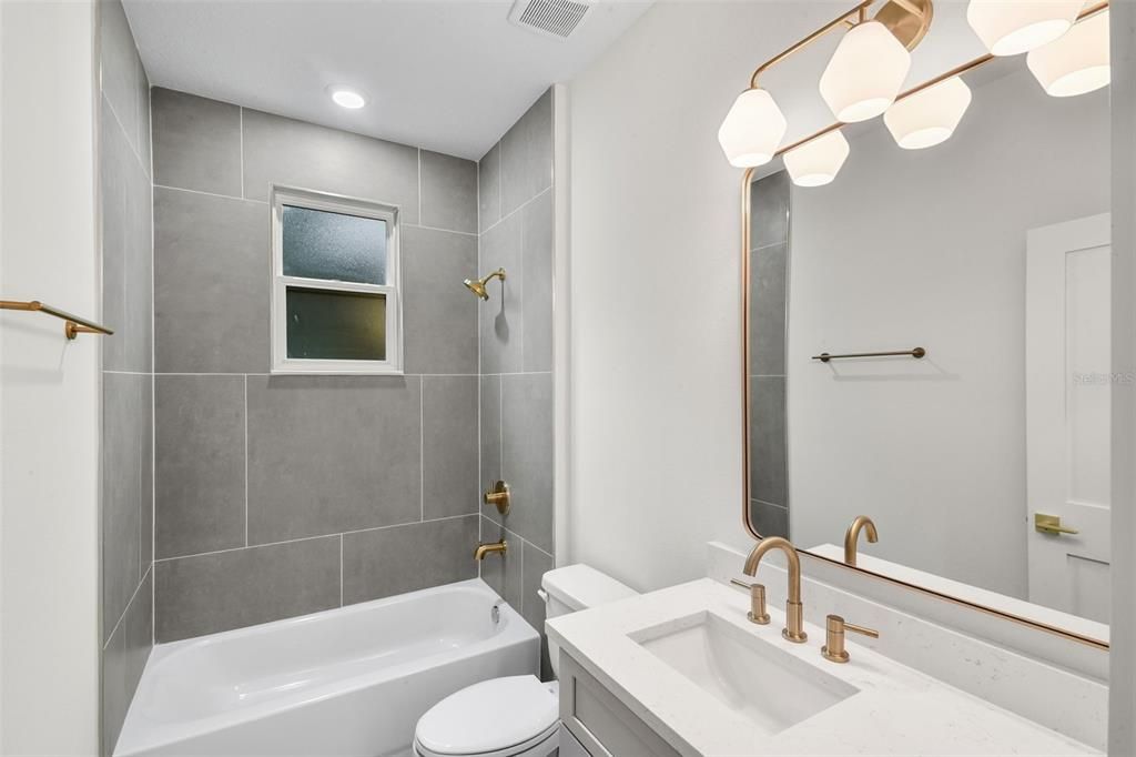 Bathroom, Interior, Recessed Lighting