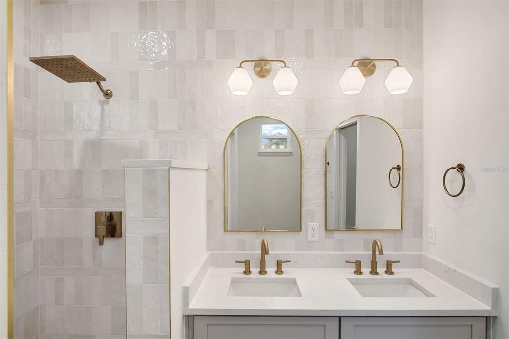 Bathroom, Dual Sink Vanities, Interior