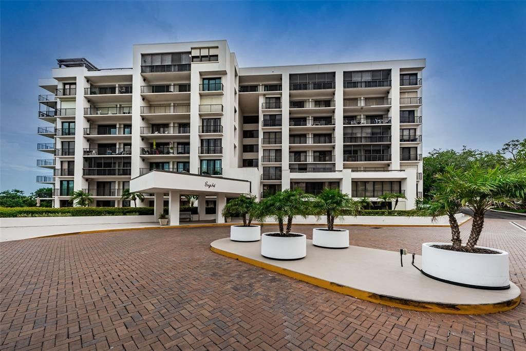 Exterior, Facade, Condo Building