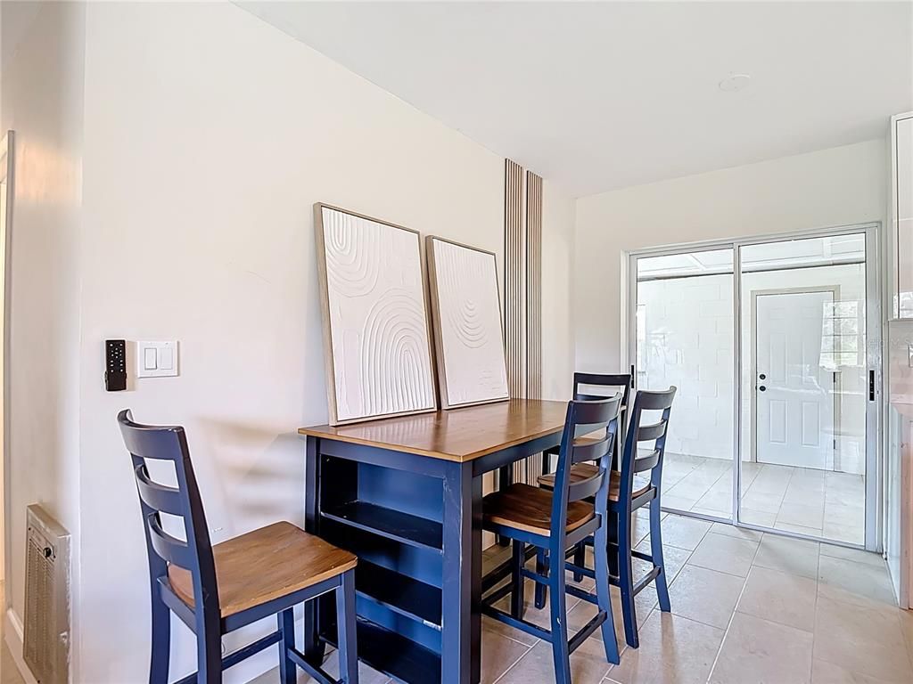Dining room, Interior