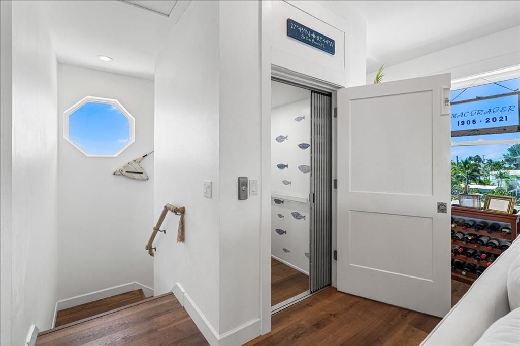 Elevator, Interior, Recessed Lighting, Wood Texture Flooring