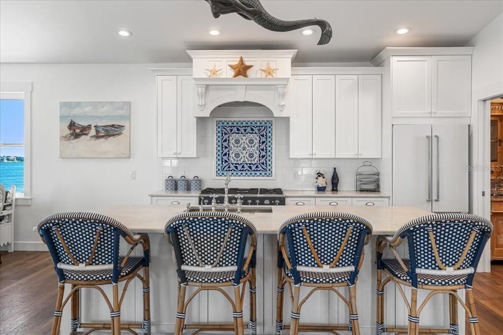 Interior, Kitchen, Recessed Lighting, Water, Wood Texture Flooring