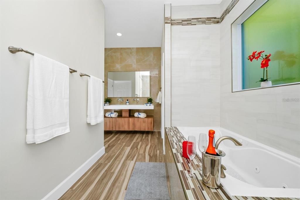 Bathroom, Interior, Recessed Lighting, Wood Texture Flooring