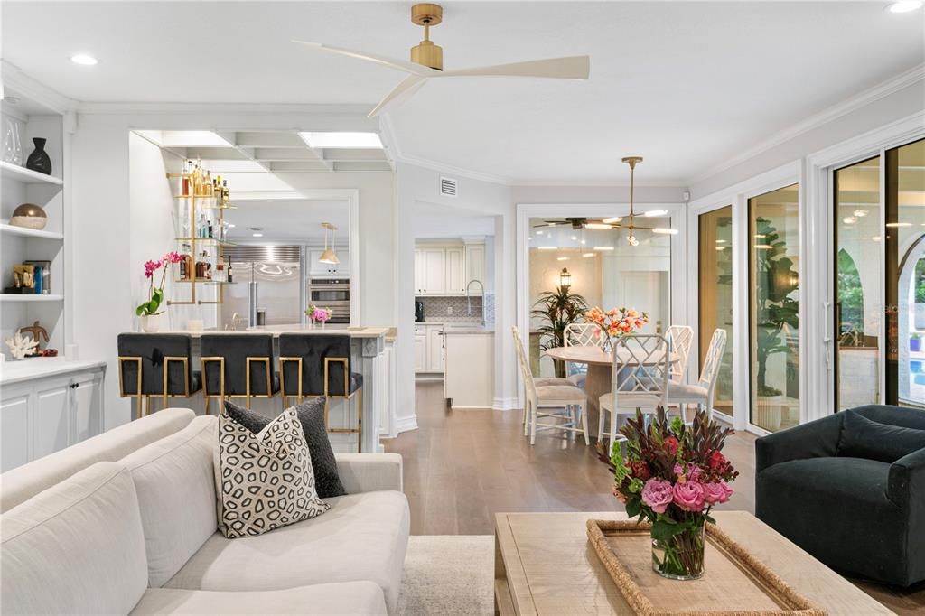 Dining room, Interior, Kitchen, Living room, Pendant Lights, Recessed Lighting, Stainless Steel Appliances, Wood Texture Flooring