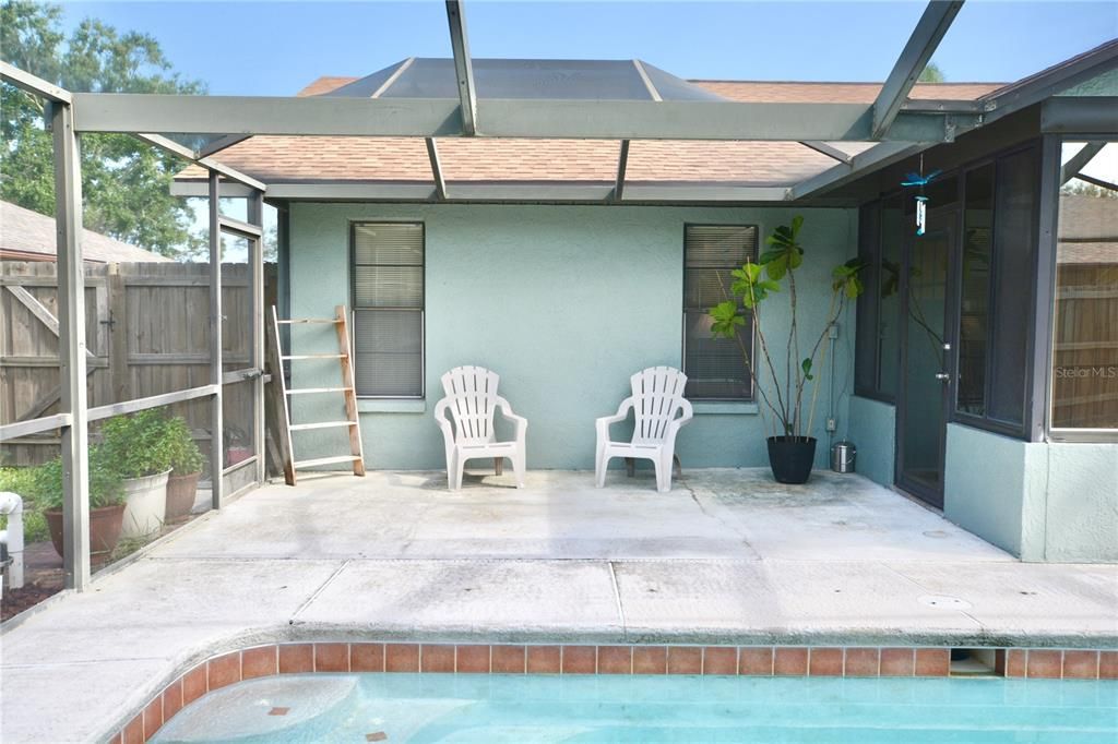 Exterior, Pool, Sun Room