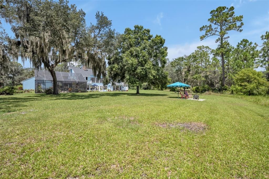 Backyard, Exterior