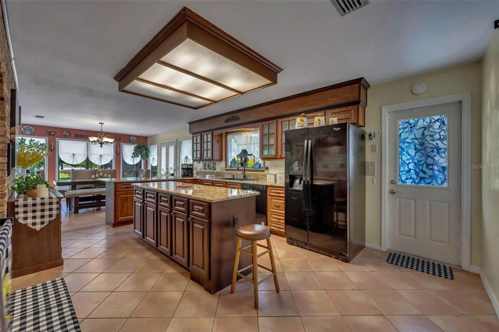 Chandelier, Dining room, Interior, Kitchen