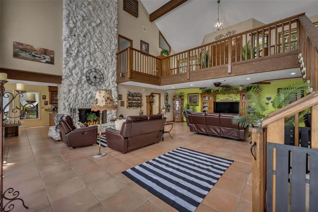 Fireplace, Interior, Living room, Pendant Lights, Recessed Lighting