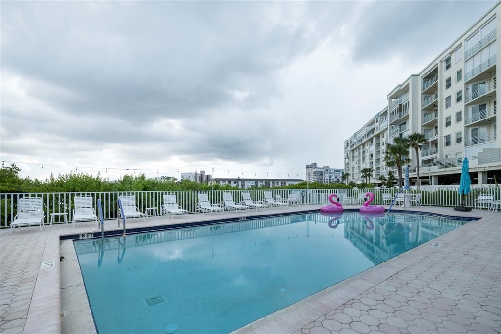 Exterior, Pool