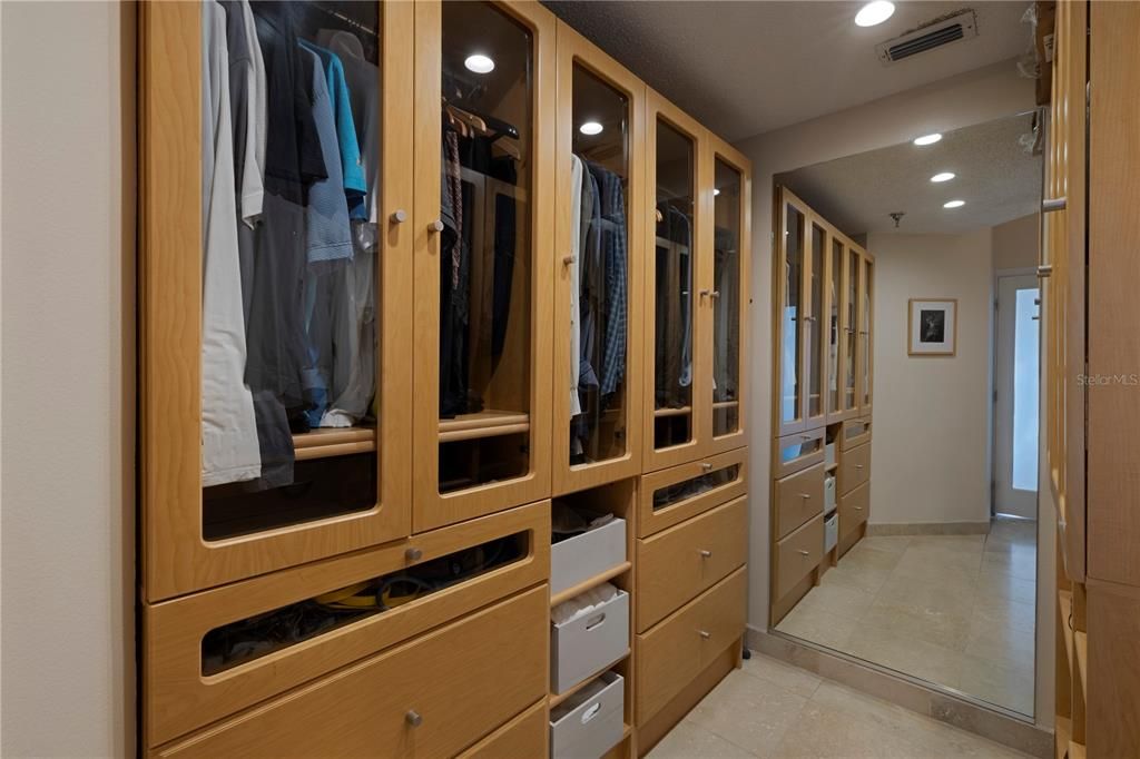 Interior, Recessed Lighting, Walk-in Closets