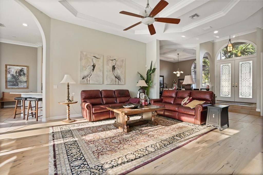 Chandelier, Interior, Living room, Pendant Lights, Recessed Lighting, Wood Texture Flooring
