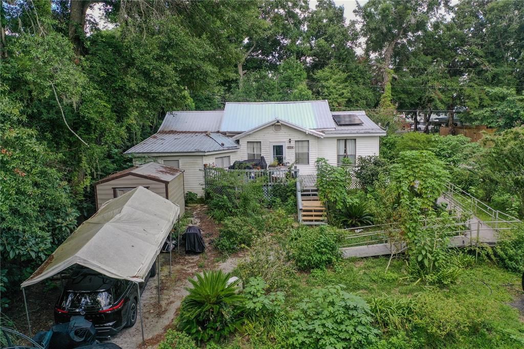 Exterior, Drone