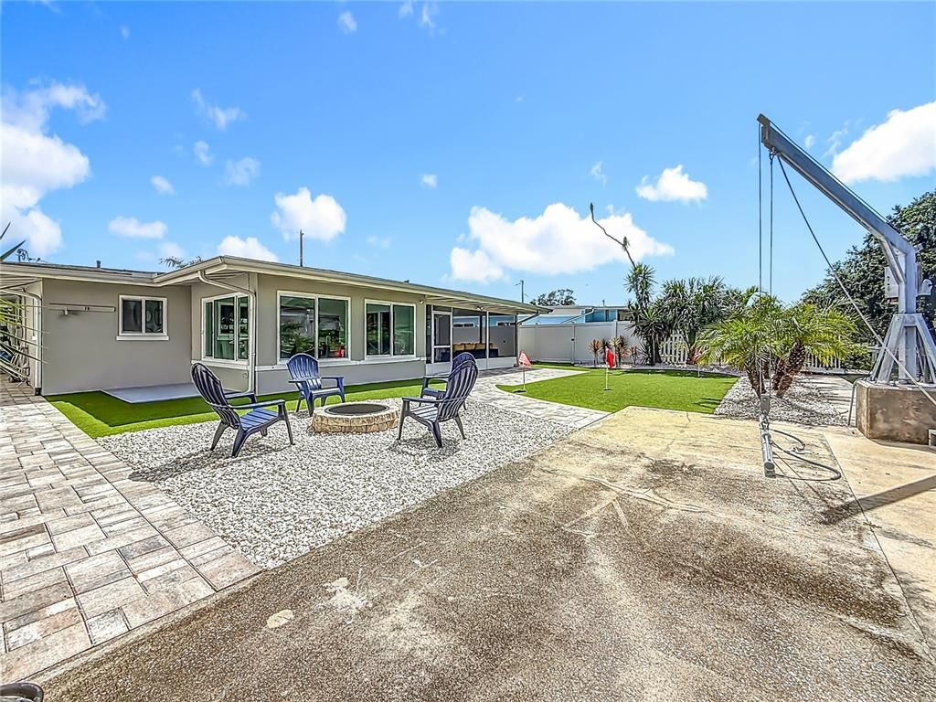 Backyard, Exterior