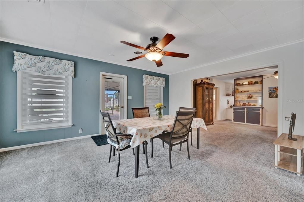 Dining room, Interior