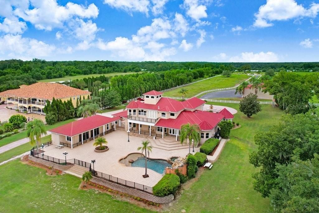 Exterior, Drone