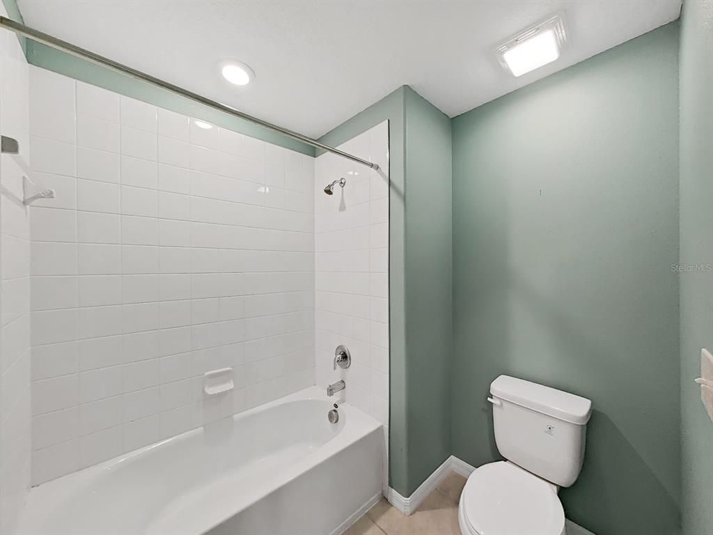 Bathroom, Interior, Recessed Lighting