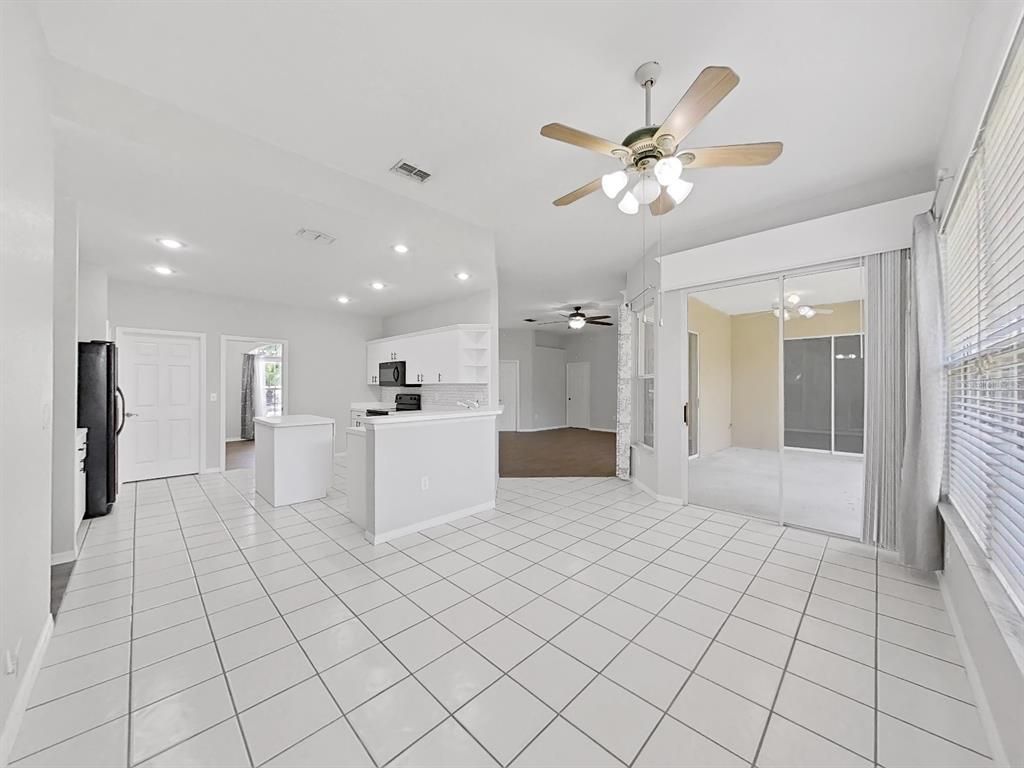 Empty room, Interior, Kitchen, Recessed Lighting