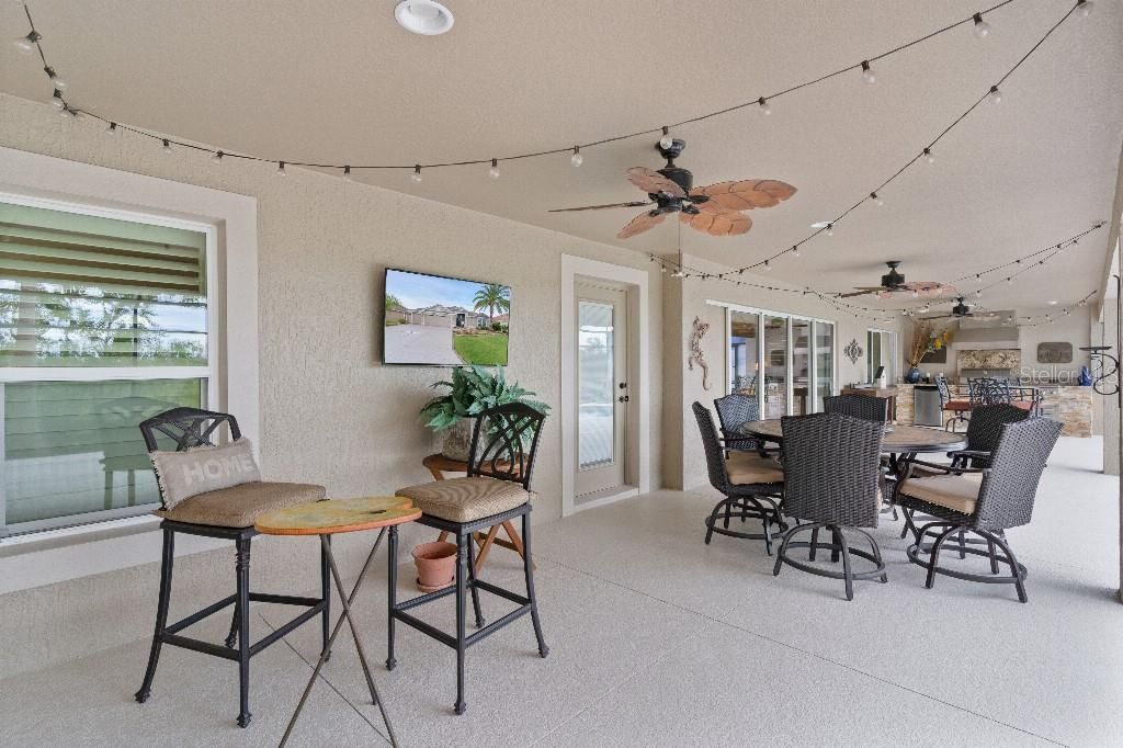 Dining room, Interior