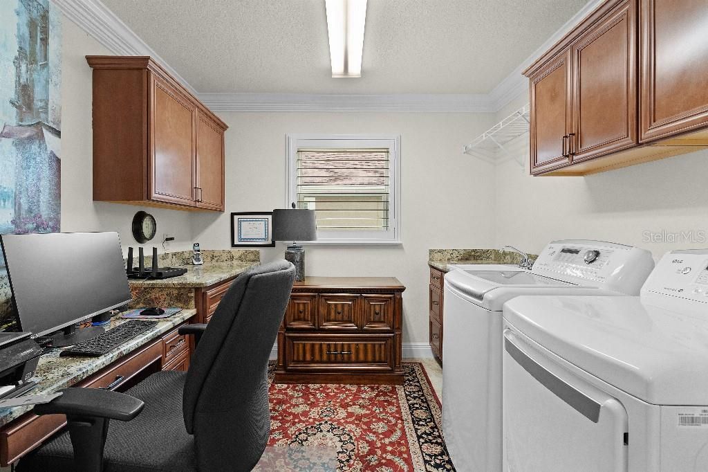 Home Office, Interior, Washer