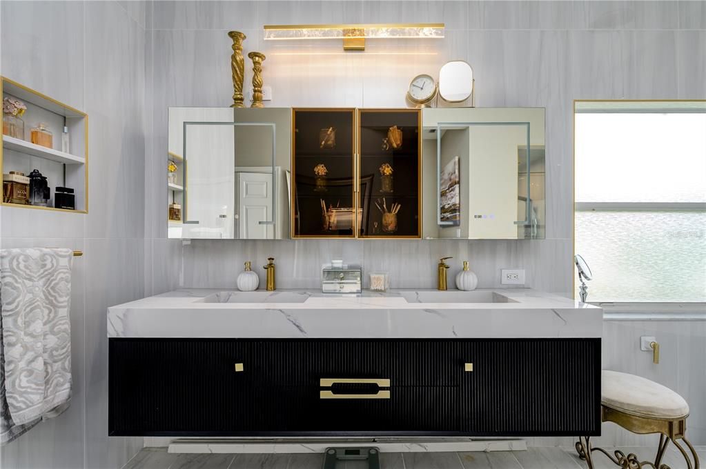 Bathroom, Dual Sink Vanities, Interior