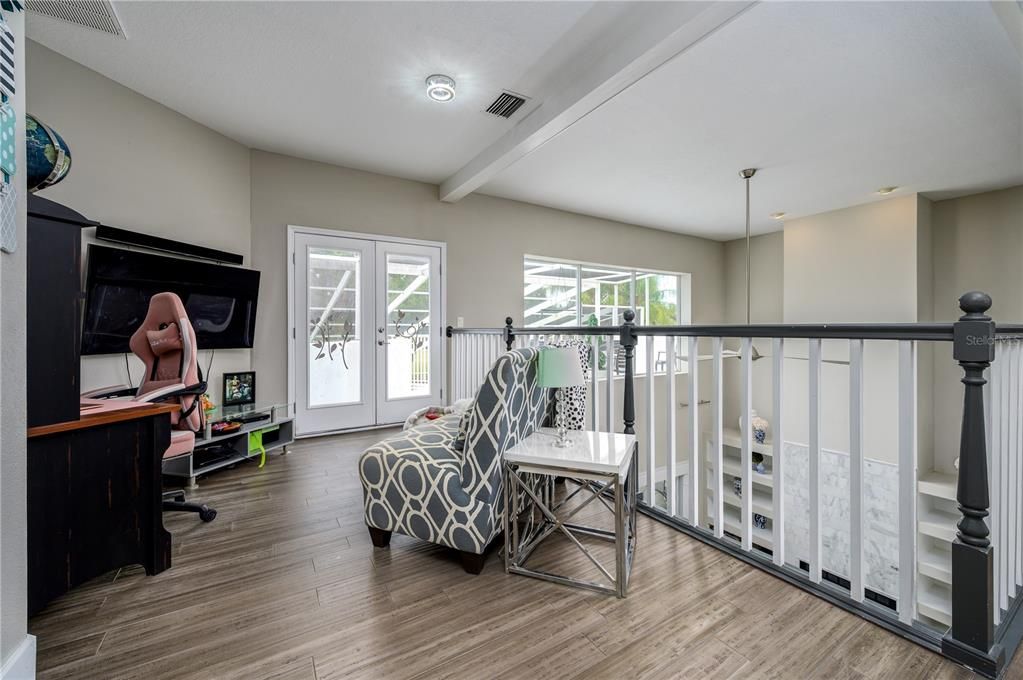 Home Office, Interior, Recessed Lighting, Wood Texture Flooring