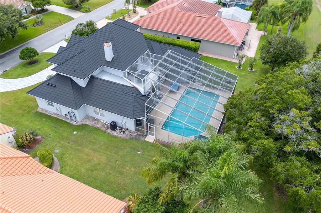 Exterior, Drone