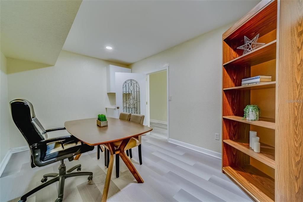 Home Office, Interior, Recessed Lighting, Wood Texture Flooring