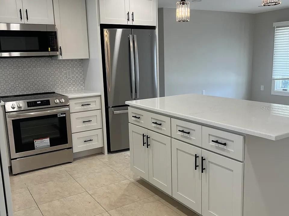 Interior, Kitchen, Pendant Lights, Stainless Steel Appliances