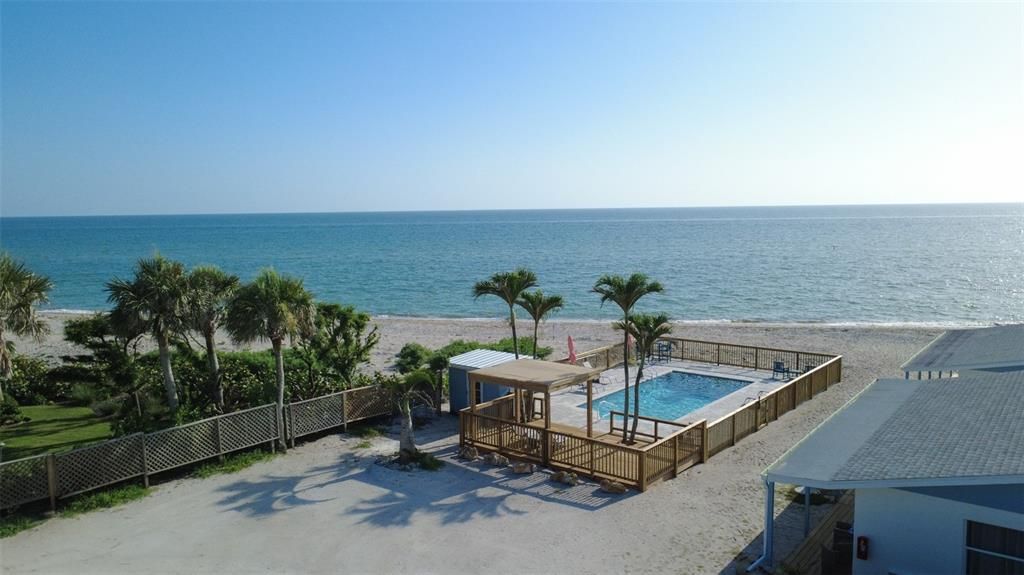 Exterior, Pool, Water