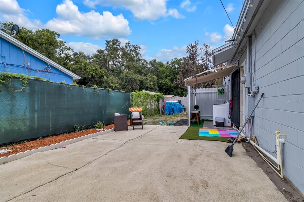 Backyard, Exterior