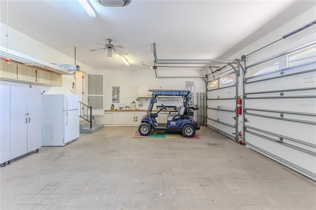 Garage, Interior