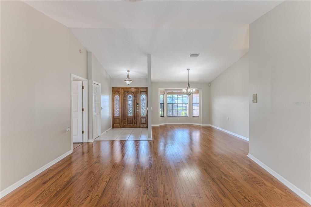 Chandelier, Empty room, Interior, Wood Texture Flooring