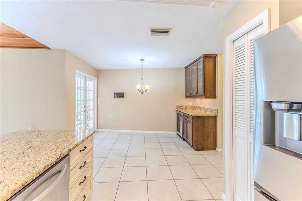 Chandelier, Interior, Kitchen