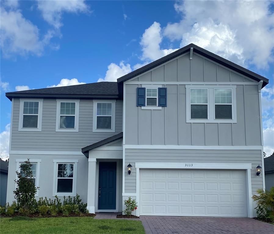 Attached, Exterior, Facade, Farmhouse
