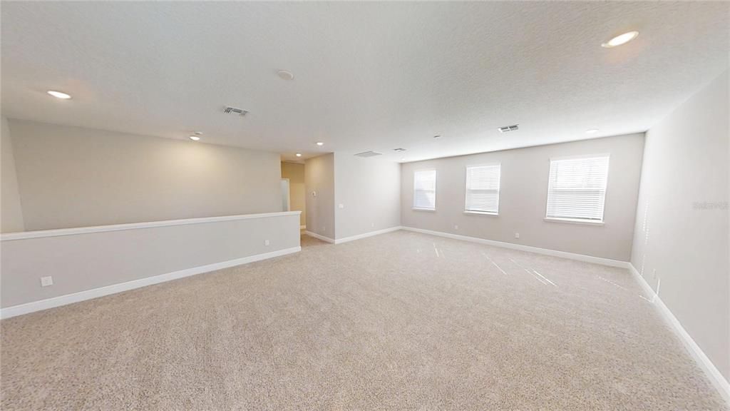 Empty room, Interior, Recessed Lighting