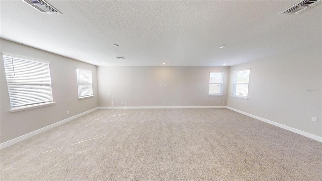 Empty room, Interior, Recessed Lighting
