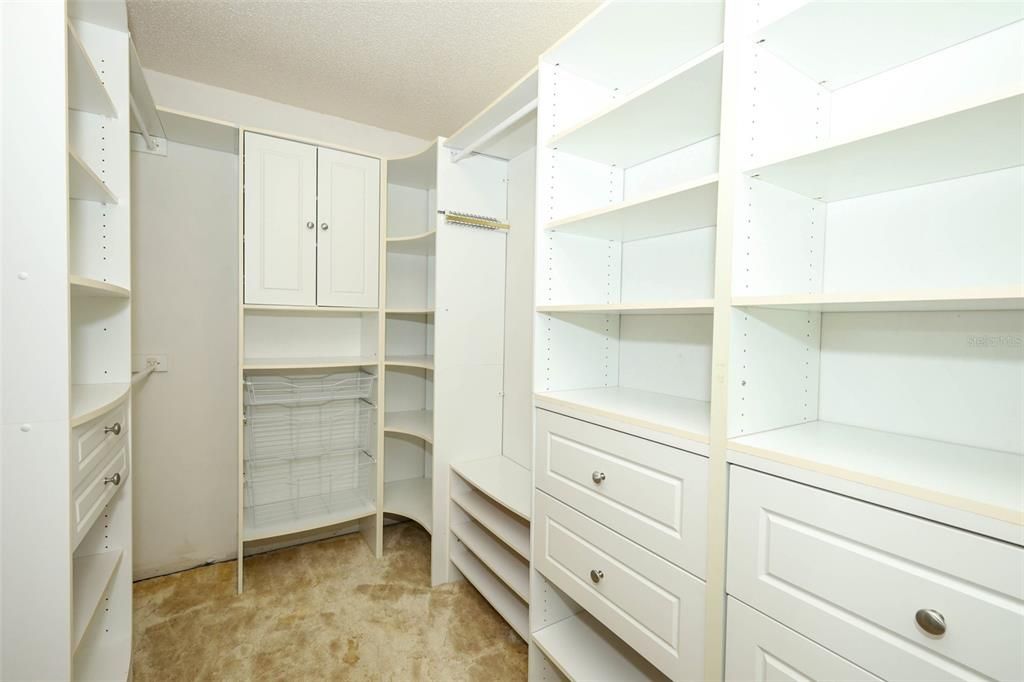 Interior, Walk-in Closets