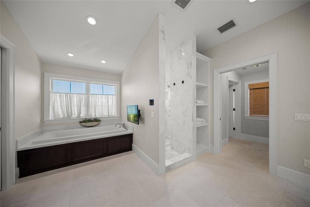 Bathroom, Interior, Marble Walls, Recessed Lighting
