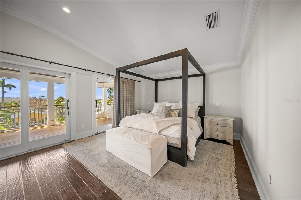 Bedroom, Interior, Recessed Lighting, Water, Wood Texture Flooring