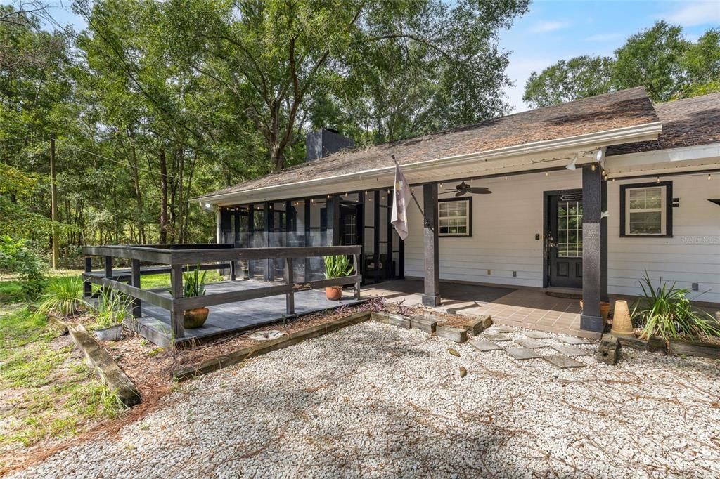 Backyard, Exterior