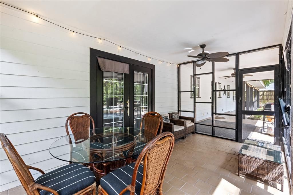 Dining room, Interior