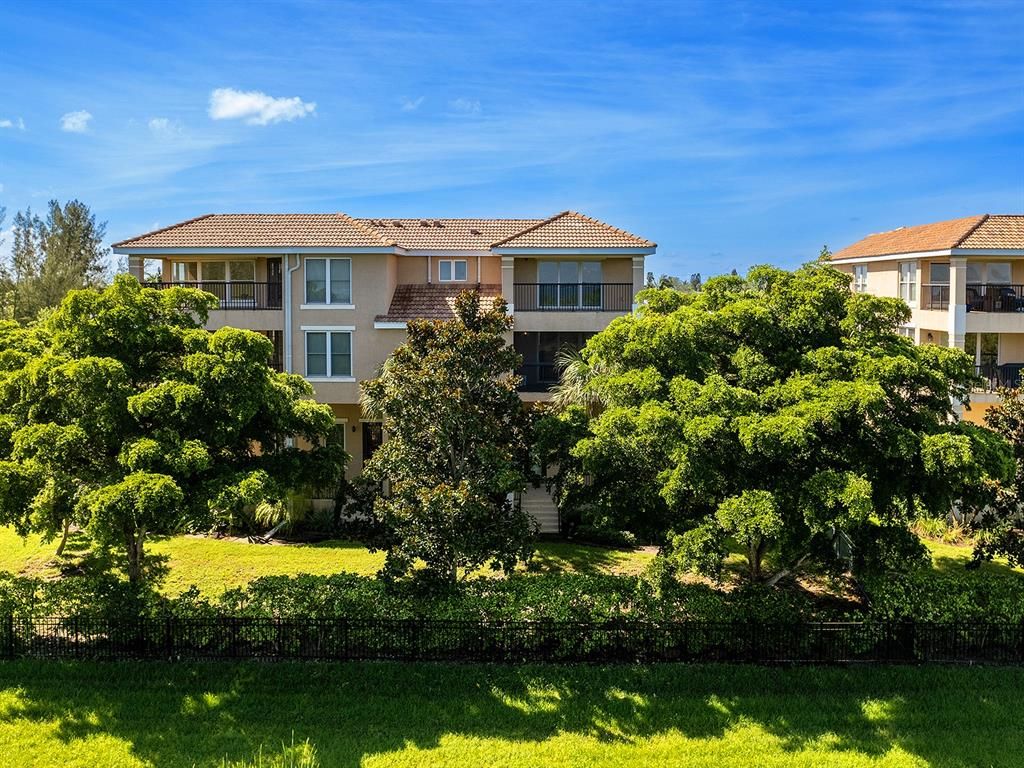 Backyard, Exterior, Facade, Mediterranean