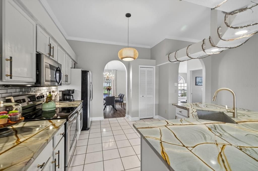Interior, Kitchen, Pendant Lights, Tile Countertops